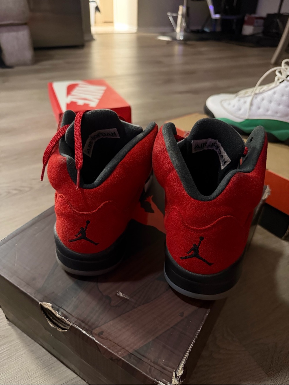 Jordan 5 “Raging Bull” 8.5 - Picture 5 of 5